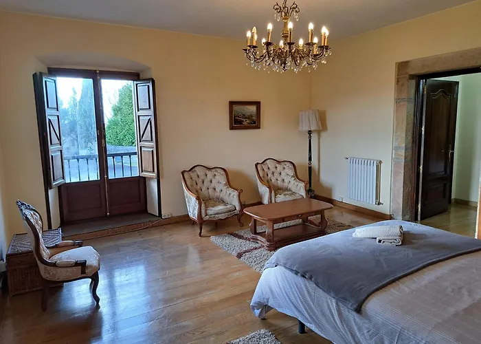 Villa Palacio Marques Vega De Anzo *